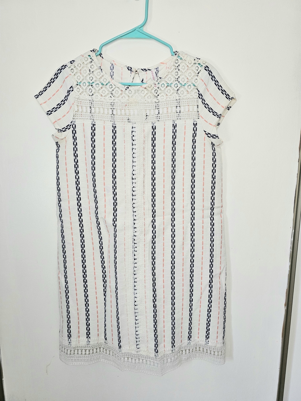 Xhilaration Striped Crochet Lace Shift Dress M Ivory Navy Coral